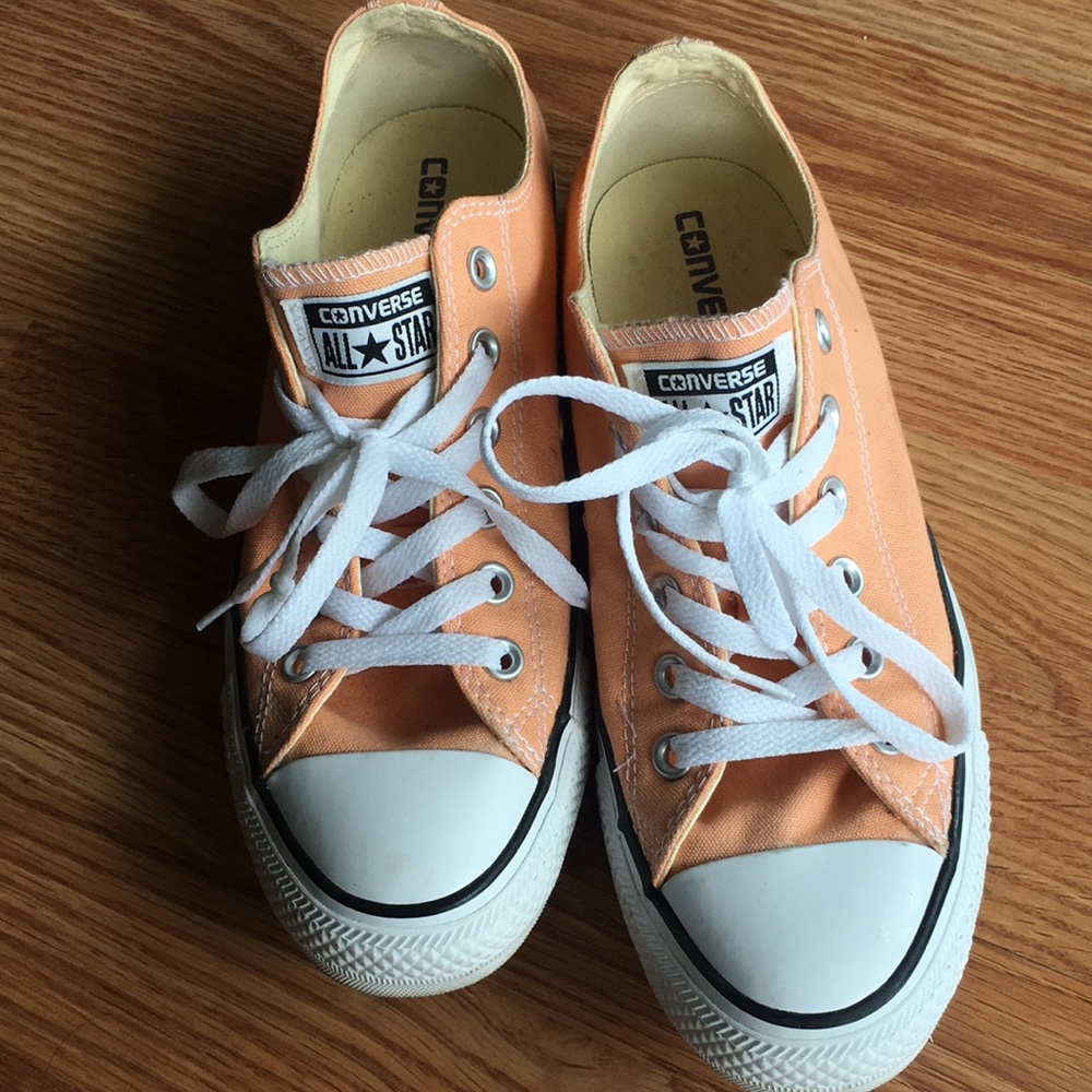 Orange Converse 9
